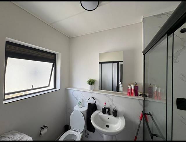 1 BEDROOM PROPERTY TO RENT IN RICHWOOD